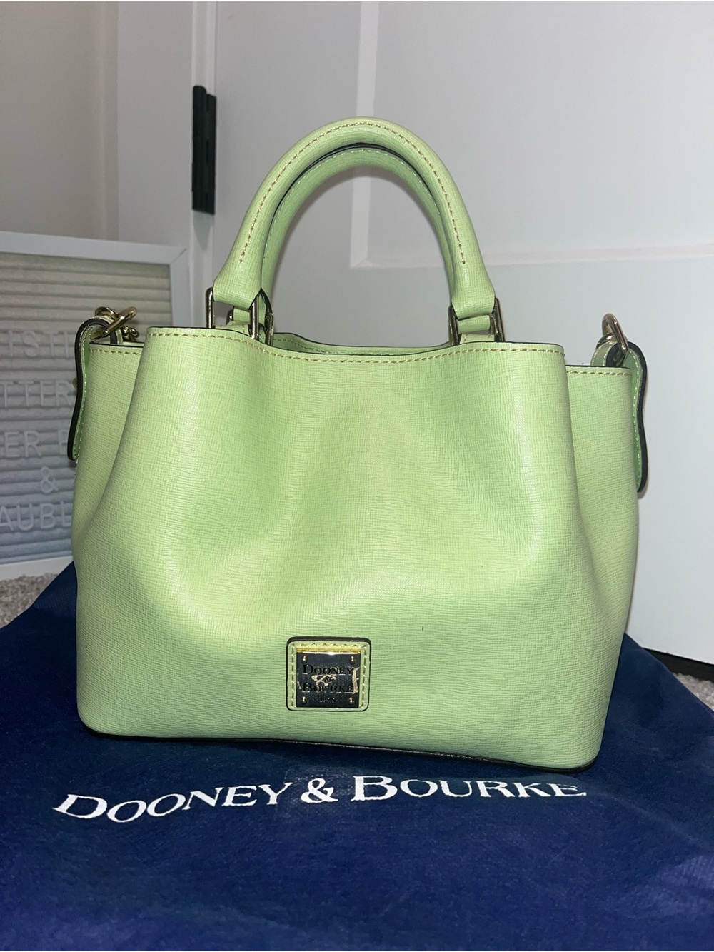NWOT Dooney & Bourke Mini Barlow Bag